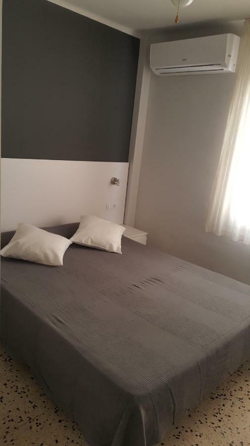 Hostal Can Joanet 坎布里尔斯 外观 照片